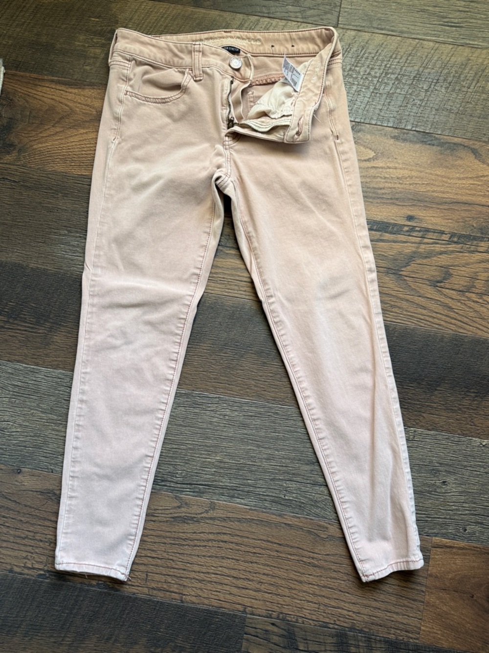 Women's Jegging Jeans in Light Blush